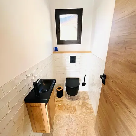 Bergerie Coasina Avec Piscine Et Vue * Ventiseri