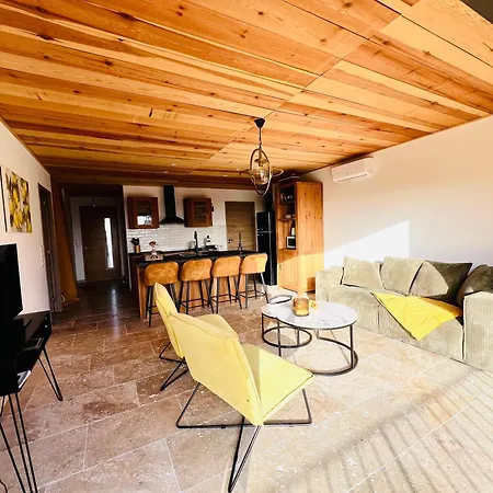 Bergerie Coasina Avec Piscine Et Vue Hébergement de vacances